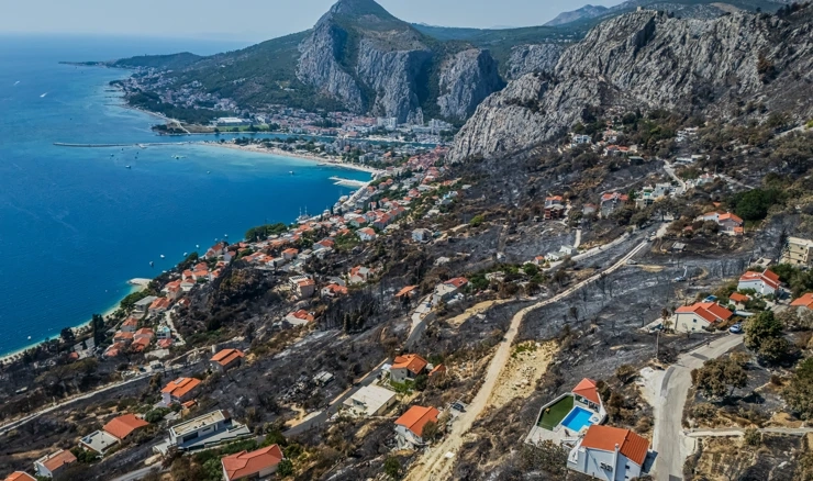 Proglašena prirodna nepogoda zbog požara na omiškom području 