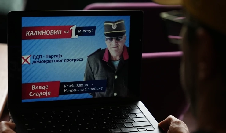  Vlado Sladoje fotografirao se u vojnoj uniformi 