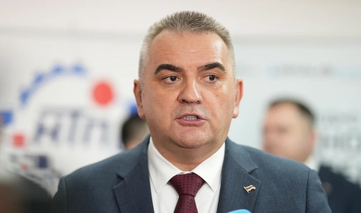 'Predsjednik vlade Republike Srpske' - Savo Minić 