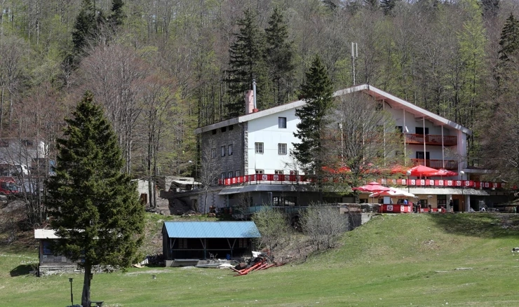 Planinarski dom na Platku