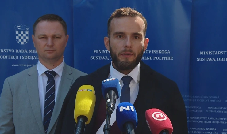 Ministar rada, mirovinskoga sustava, obitelji i socijalne politike Josip Aladrović