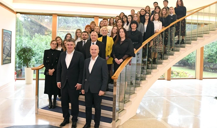 Milanović sa sudionicima projekta „Budućnost Europe: Europska godina mladih“