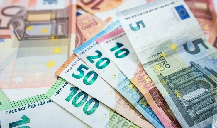 Najniži iznos koji se može prijaviti po pojedinom projektu je 800 eura