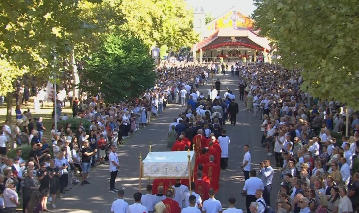 Deseci tisuće vjernika na Danima Svete nedjelje u Ludbregu