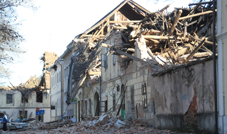Petrinja prije pet godina, posljedice jakog potresa 