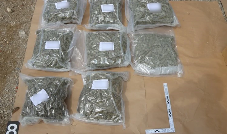 Policajci oduzeli 56,86 kg marihuane