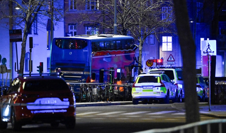 Autobus se zabio u autobusnu stanicu u Stockholmu 