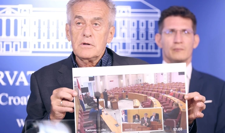 Jurčević je optužio ministra Fuchsa da novim Zakonom provodi sustavno podvrgavanje akademskih institucija izvršnoj vlasti