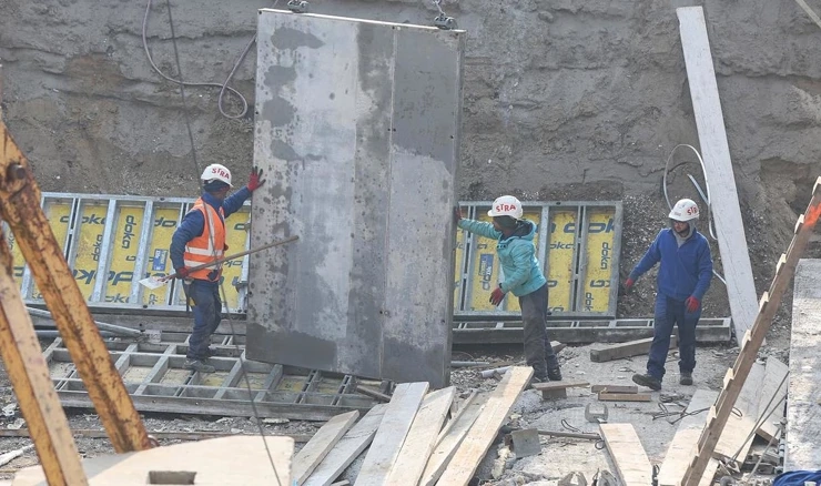 Strani radnici na gradilištu