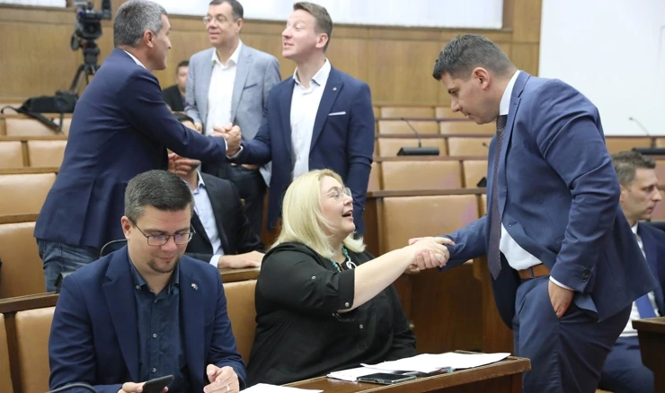 Sjednica ujedinjene oporbe u Saboru