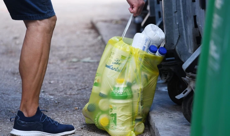 Žuta vrećica za recikliranje plastike