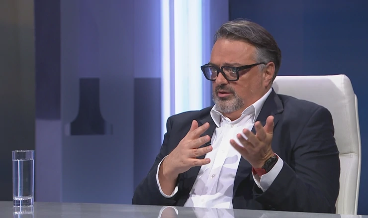 "Američka administracija je uložila trud da Dodik dobije moć"