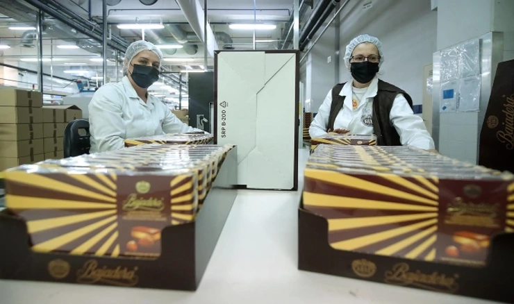 Radnice u tvornici Kraš