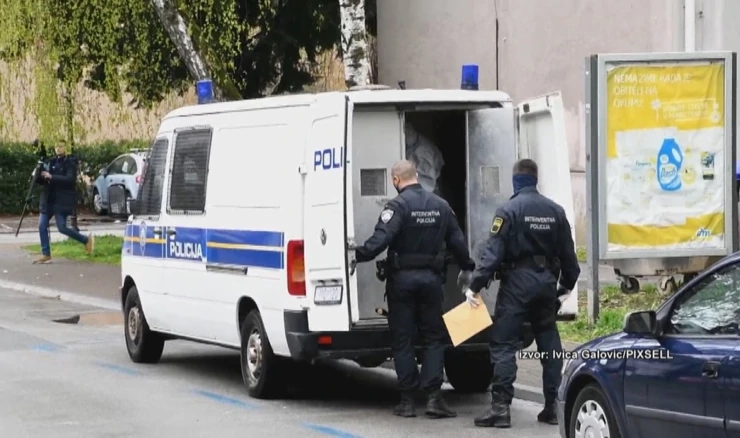 Majka teško ozlijeđene djevojčice dolazi na Županijsko državno odvjetništvo u Slavonskom Brodu