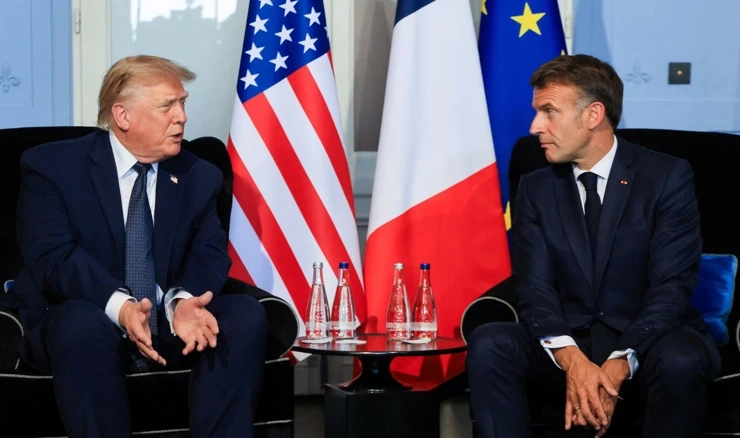 Donald Trump i Emmanuel Macron  