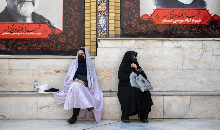 Iran će preispitati zakon o obveznom nošenju marama
