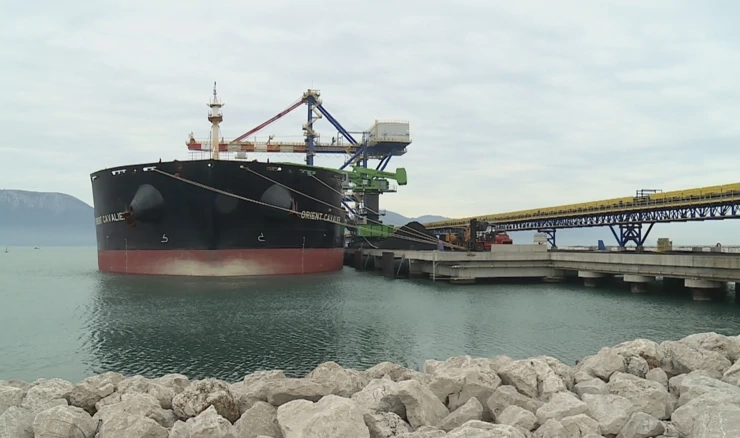 U luku Ploče uplovio je najveći brod u njezinoj povijesti