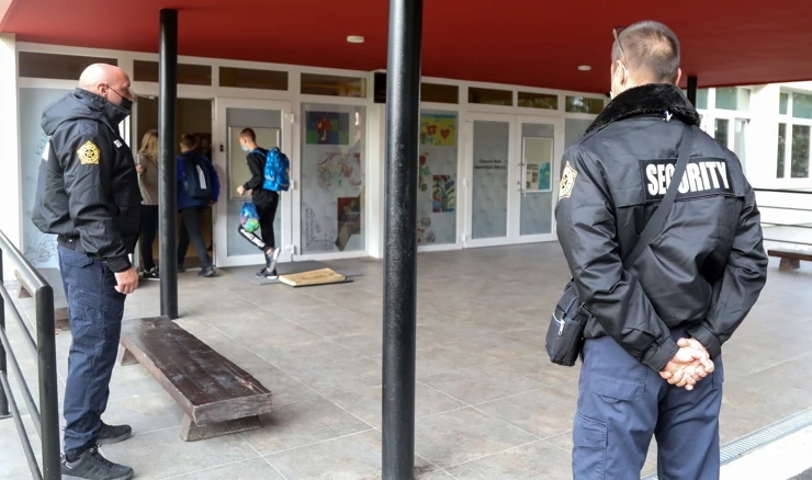 Zaštitari u školi