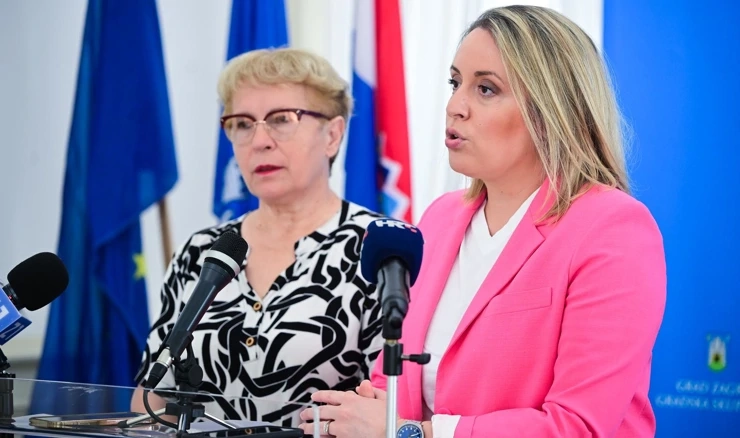 Dina Dogan i Ivka Odvorčić