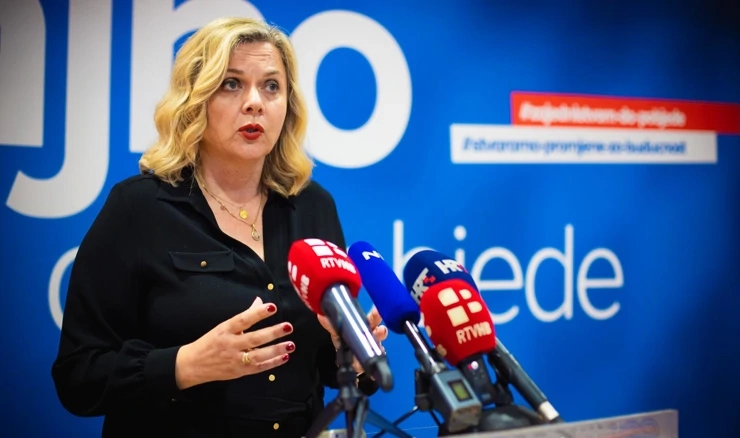  Željana Zovko