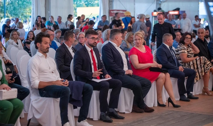 Predsjednik Milanović sudjelovao na 56. Iločkoj berbi grožđa