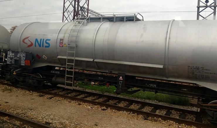 Srbija: Vlada privremeno zabranila izvoz nafte i derivata