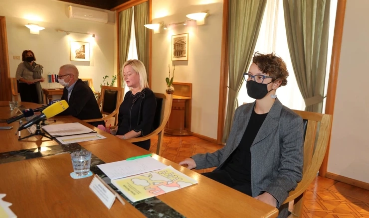 Besplatni higijenski ulošci učenicama u Rijeci