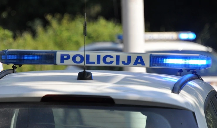 Policija