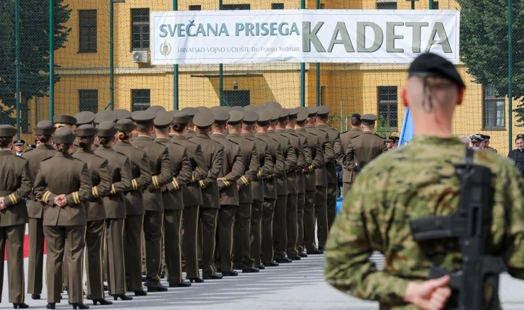 Održana svečana prisega 21. naraštaja kadeta HV-a