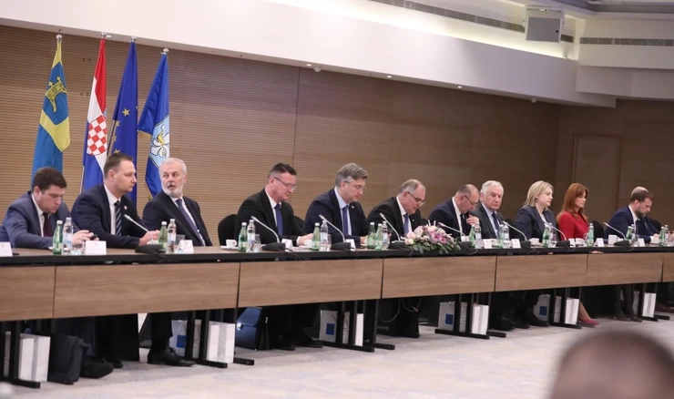 Sastanak Vlade sa županima, predstavnicima Udruge gradova i Udruge općina 