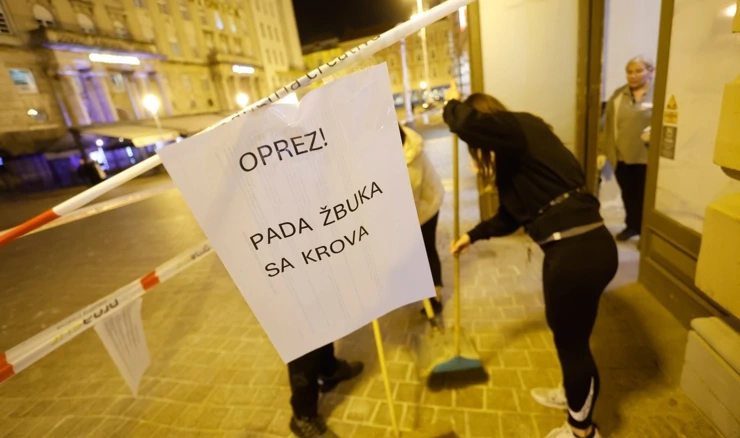 Odlomio se dio pročelja