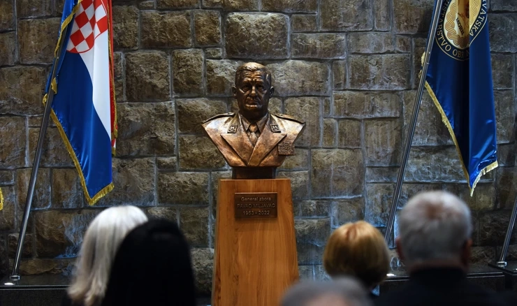 Otkrivanje biste Pavla Miljavca