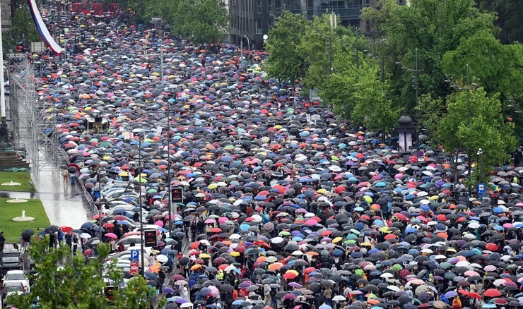 Prosvjed Srbija protiv nasilja