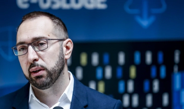 Tomašević: U ponedjeljak kreće javni natječaj za članove školskih odbora