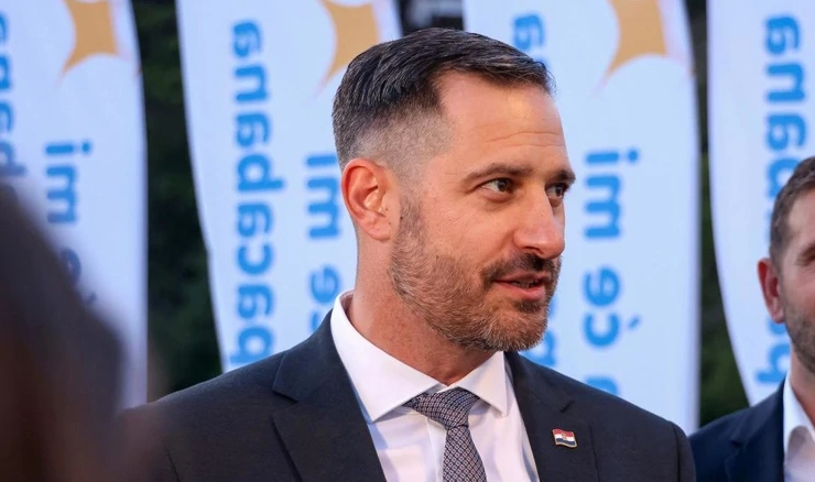 Ministar turizma i sporta Tonči Glavina