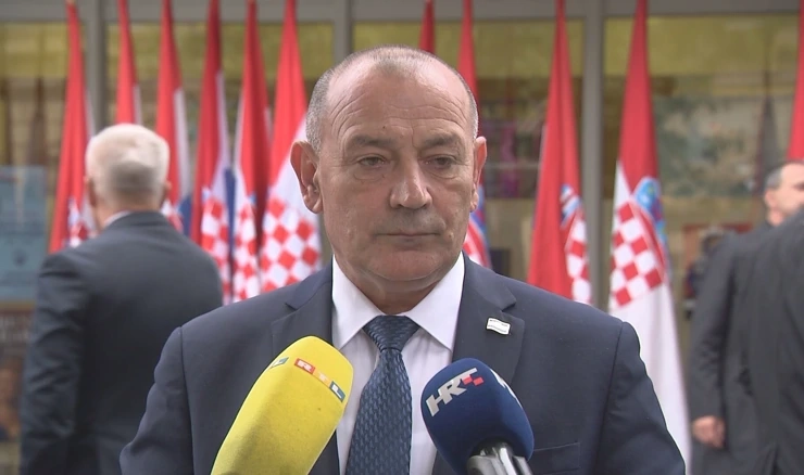 Ministar Tomo Medved