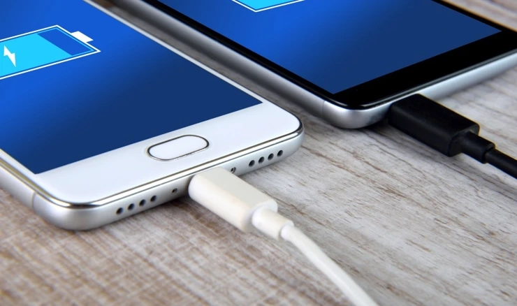 Po prijedlogu Europske komisije, svi mobiteli i tableti trebali bi imati USB ulazni utor tipa C, neovisno o marki uređaja