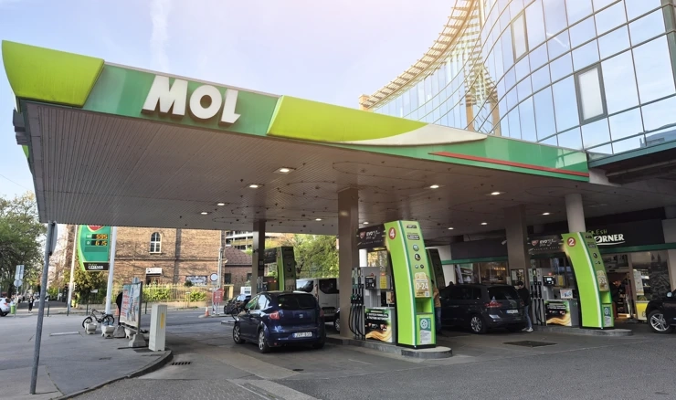 MOL