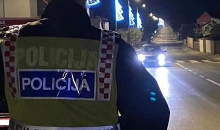Policija