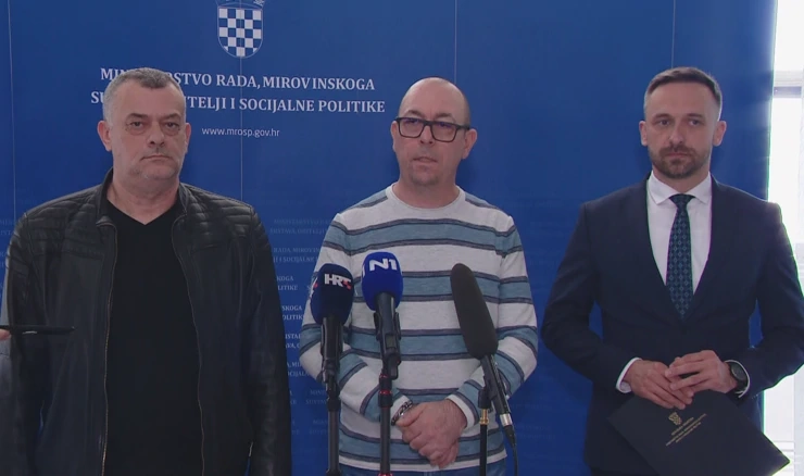 Postignut dogovor Vlade i sindikata o povećanju regresa
