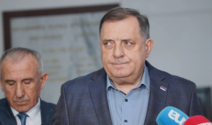 SAD uveo sankcije Dodikovim suradnicima, pod kaznama cijeli vrh RS