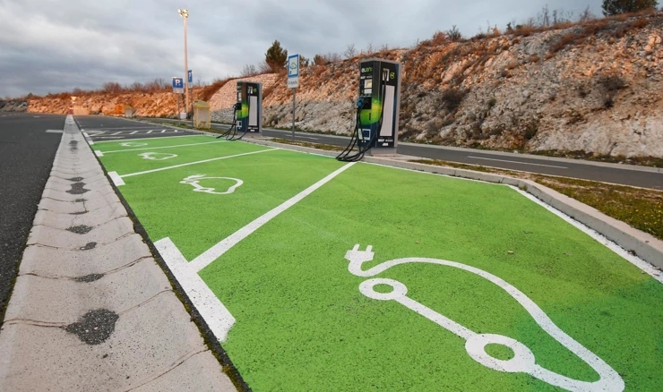 HEP počinje s naplatom punjenja električnih vozila na autocestama