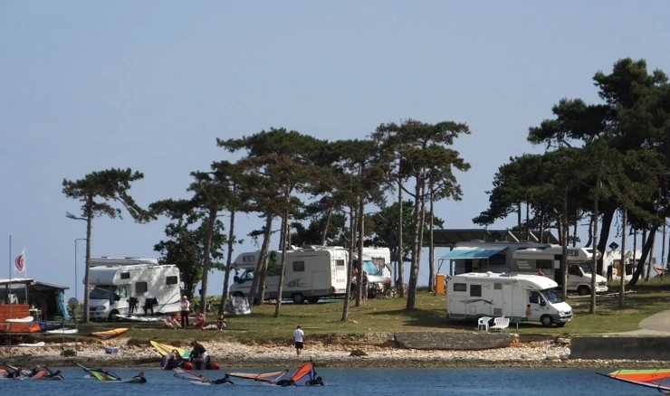  Medulinski kamp