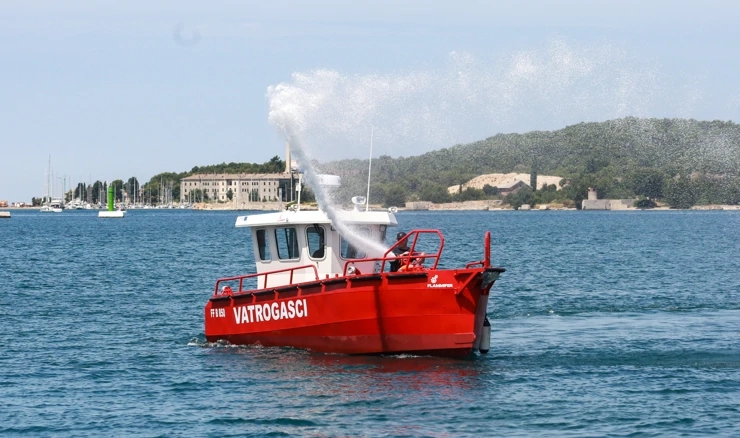 Vatrogasna brodica