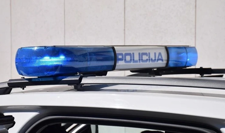 Policija 