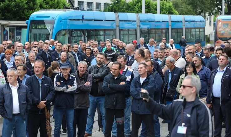 Radnici prosvjedovali zbog lošeg stanja u ZET-u