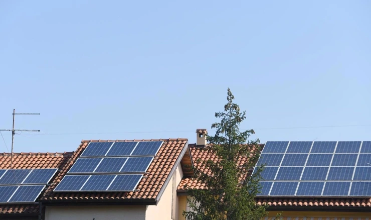 Solarne ploče-paneli na stambenim objektima