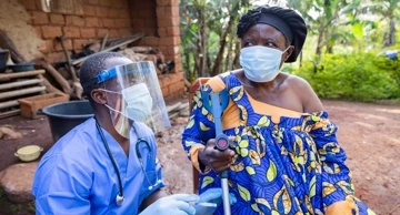 Uganda zbog ebole zatvorila granicu s DR Kongom