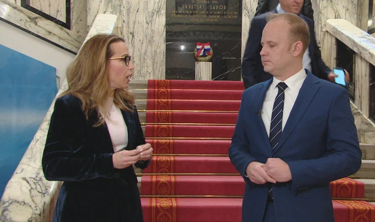 Majda Burić (Klub zastupnika HDZ-a) i Mišel Jakšić (Klub zastupnika SDP-a)