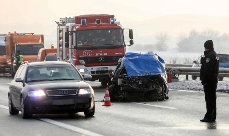Zagreb: U sudaru automobila i ralice poginula jedna osoba